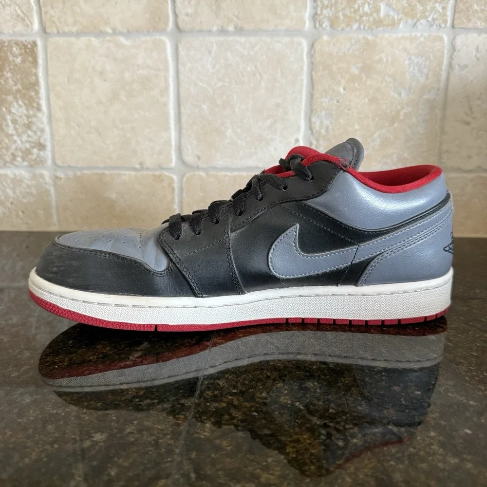 Nike Air Jordan 1 Retro Low 